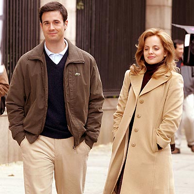 CAMPUS SCENE photo | Freddie Prinze Jr., Mena Suvari