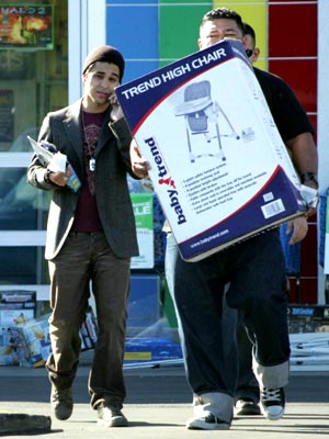PHONING IT IN photo | Wilmer Valderrama