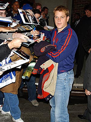 SIGN ON photo | Matt Damon