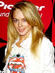 Lindsay Lohan Buys a Round
 | Lindsay Lohan