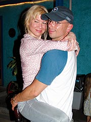 Picking Up the Pieces| Kenny Chesney, Renee Zellweger