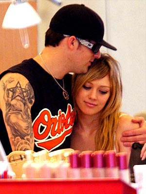 UNDER WRAPS photo | Hilary Duff, Joel Madden UNDER WRAPS photo | Hilary Duff, Joel Madden