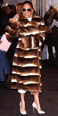 FUZZY BUSINESS photo | Jennifer Lopez