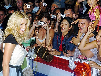 FAN FAVORITE photo | Jessica Simpson