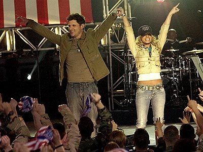TEAM EFFORT photo | Jessica Simpson, Nick Lachey