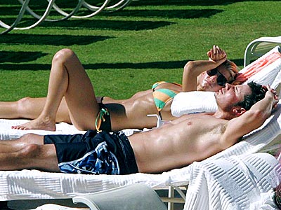 Unfortunately forJessica Simpson, there's not much else going on this week. JUST CHILLING photo | Jessica Simpson, Nick Lachey Unfortunately forJessica Simpson, there's not much else going on this week. JUST CHILLING photo | Jessica Simpson, Nick Lachey