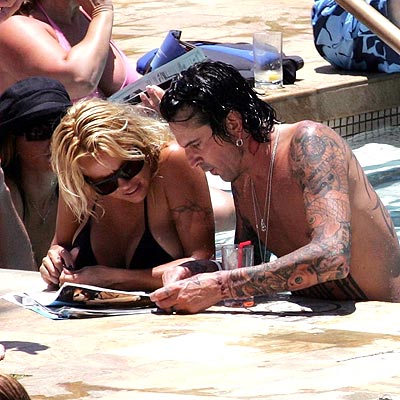 HAWAIIAN TOPIC photo | Pamela Anderson, Tommy Lee
