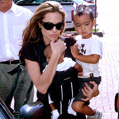 ANGELINA & ZAHARA photo | Angelina Jolie