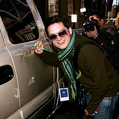 SIGNING OFF photo | Elijah Wood