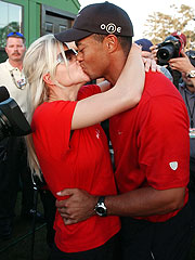 Tiger Dedicates Masters Win to Ailing Dad | Tiger Woods