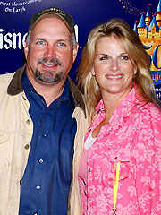 Garth Brooks & Trisha Yearwood Wed | Garth Brooks