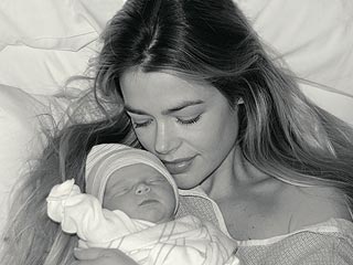 Denise 'Can't Worry' About Single Parenthood | Denise Richards