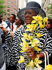 luther vandross funeral image