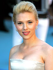 Scarlett Johansson in Car Accident | Scarlett Johansson
