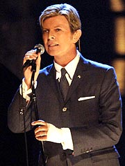 David Bowie Hits Stage After Heart Surgery | David Bowie