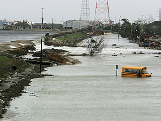 Louisiana and Texas Brace for Rita| Hurricane Rita