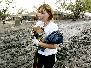 Hurricane Rita Death Toll Rises to 10