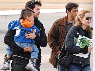 Brad Pitt to Adopt Angelina's Kids | Angelina Jolie, Brad Pitt