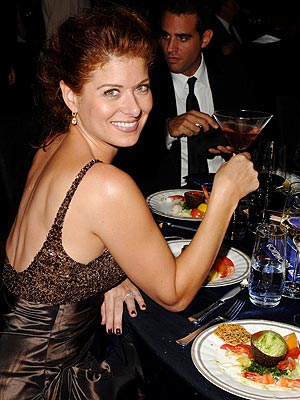 GRACIOUS DINING photo | Debra Messing