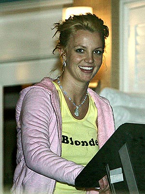 PUMP IT UP photo | Britney Spears