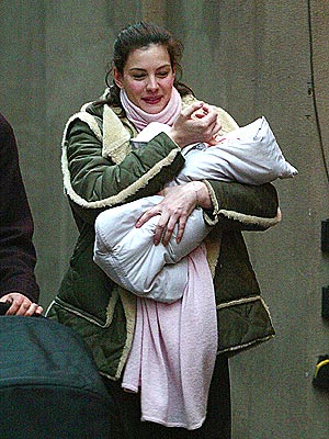 MOM KNOWS BEST photo | Liv Tyler