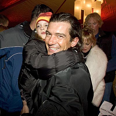 WINTER FIESTA photo | Antonio Banderas