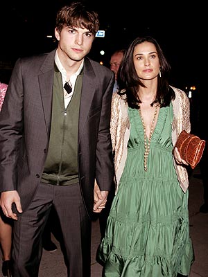 SUPPORTING ROLE photo | Ashton Kutcher, Demi Moore