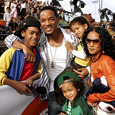 will smith family. will smith family photo. will