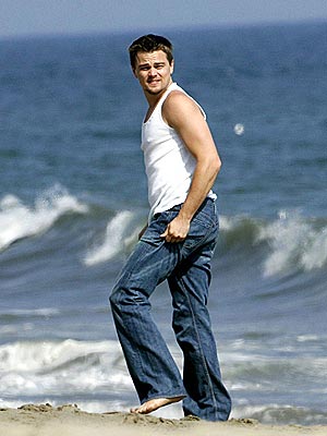 BEACHY KEEN photo | Leonardo DiCaprio