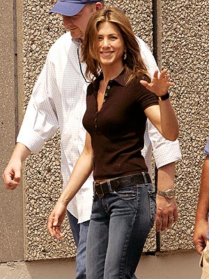 HER KIND OF TOWN photo | Jennifer Aniston