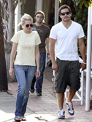 ON AGAIN? photo | Jake Gyllenhaal, Kirsten Dunst