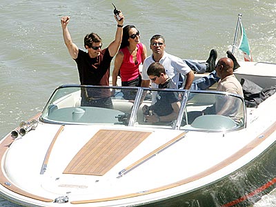 DOING THE CRUISE photo | Tom Cruise