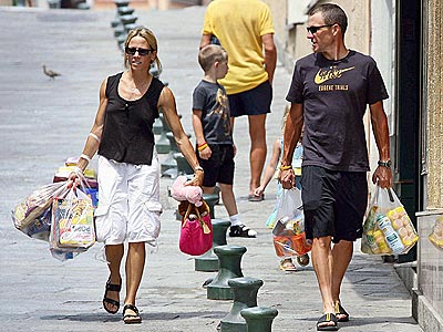 RETIREMENT PARTY photo | Lance Armstrong, Sheryl Crow
