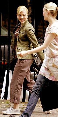 CLASS SYSTEM photo | Scarlett Johansson