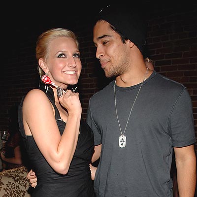 LOLLIPOP GUILD photo | Ashlee Simpson, Wilmer Valderrama
