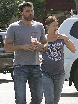 HOLD THE PICKLES photo | Ben Affleck, Jennifer Garner