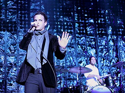 MAKING A FUSS photo | The Killers, Brandon Flowers