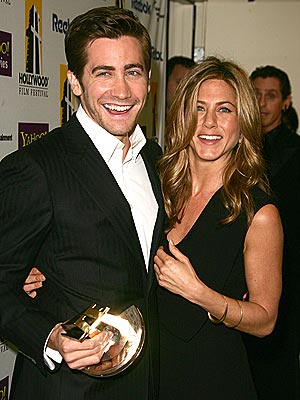 CAUSE CELEB photo | Jake Gyllenhaal, Jennifer Aniston