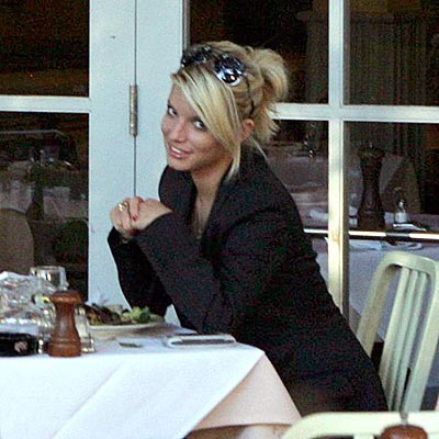 GIRL TALK photo | Jessica Simpson