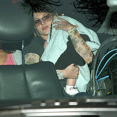 BABY ON BOARD photo | Britney Spears