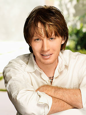 Clay Aiken and his team won the challenge intended for the women