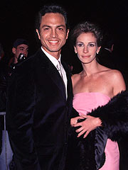 Image result for julia roberts and benjamin bratt