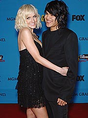 Ashlee & Braxton: Tight As Ever | Ashlee Simpson