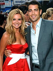 Jesse Metcalfe, Pop-Star Girlfriend Nadine Coyle Split