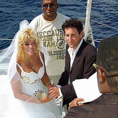 MAKING A VOW photo | Anna Nicole Smith, Howard K. Stern