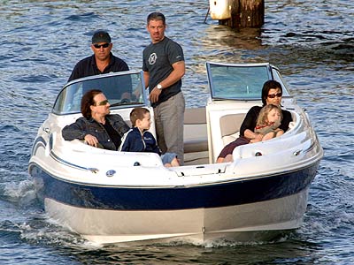 SYDNEY photo | Bono