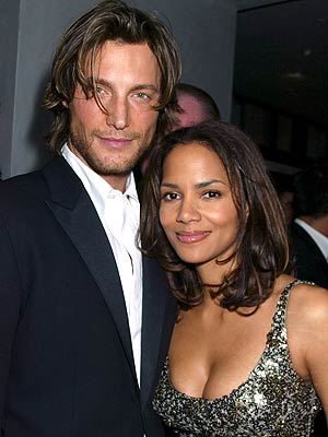 HALLE & GABRIEL photo | Gabriel Aubry, Halle Berry