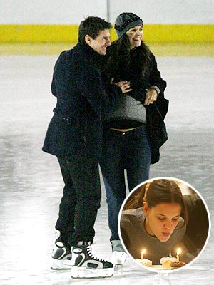 8. HER BIRTHDAY ON ICE  photo | Katie Holmes, Tom Cruise