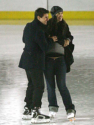HOLIDAY ON ICE photo | Katie Holmes, Tom Cruise