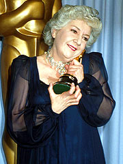 Acting Legend Maureen Stapleton Dies | Maureen Stapleton